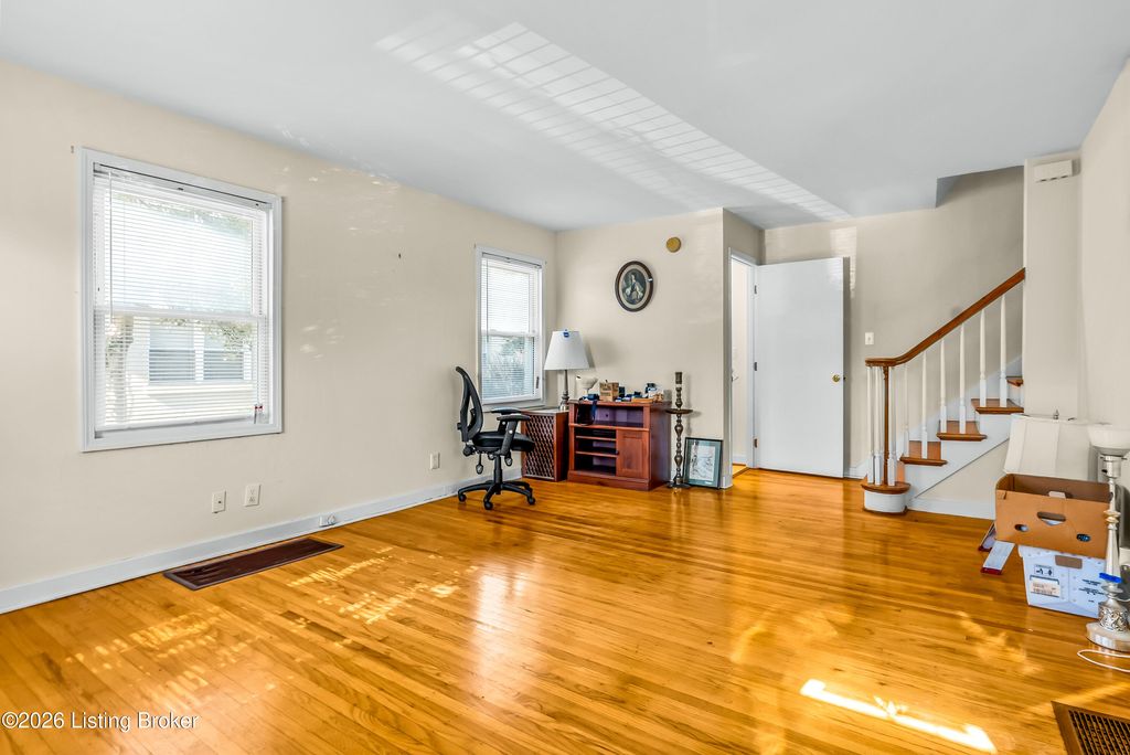 Photo of 1805 Shady Ln #UNIT 5, Louisville, KY 40205 (MLS # 1710467)