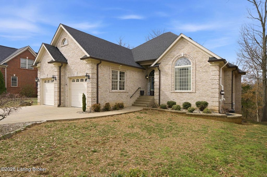 Photo of 11116 Radleigh Ln, Louisville, KY 40291 (MLS # 1709959)