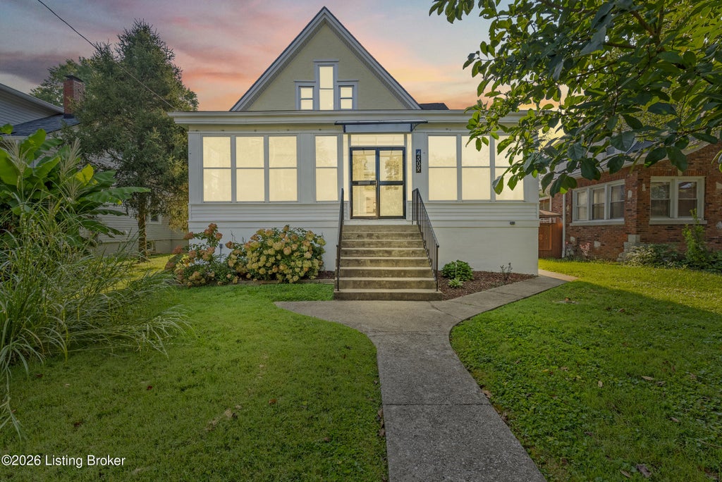 Photo of 4509 Southcrest Dr, Louisville, KY 40215 (MLS # 1732170)
