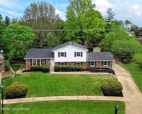 Photo of 2203 Steeplechase Dr, Jeffersontown, KY 40299 (MLS # 1714574)