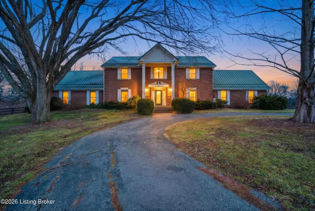 Photo of 4501 Brittany Ln, Crestwood, KY 40014 (MLS # 1706543)