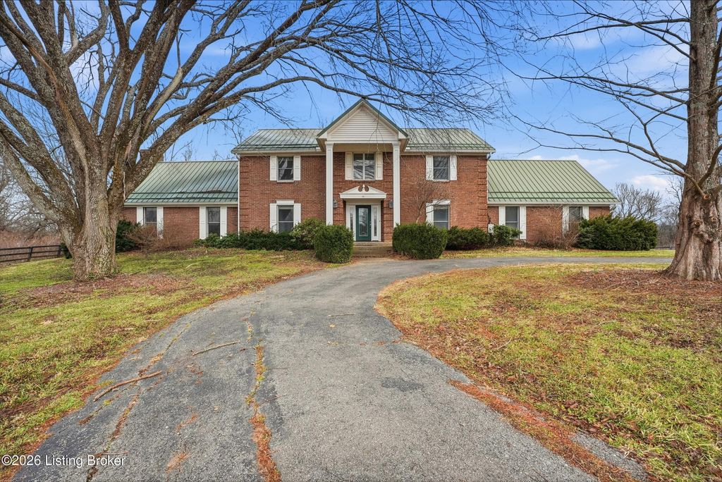 Photo of 4501 Brittany Ln, Crestwood, KY 40014 (MLS # 1706543)