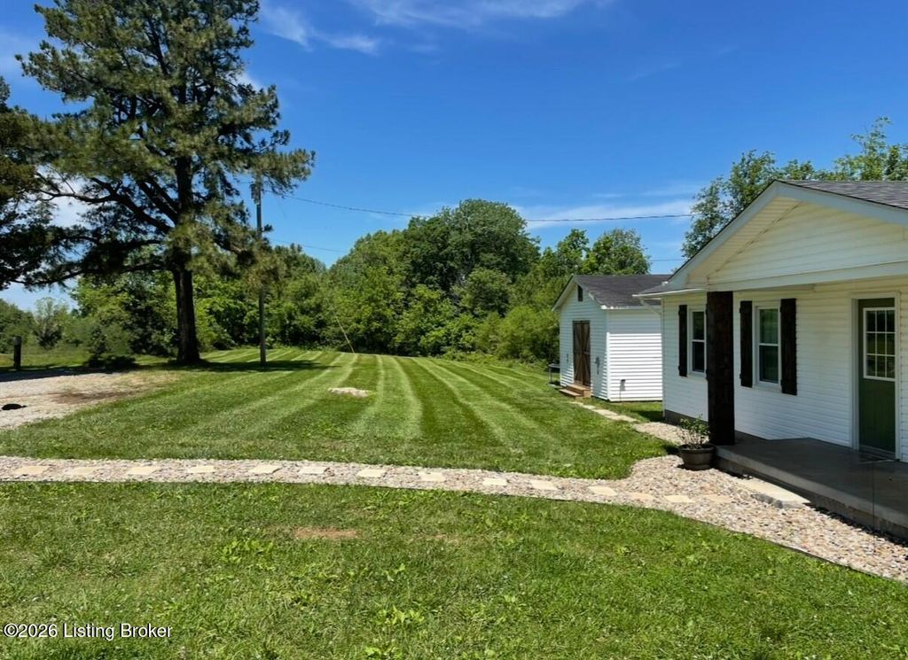 Photo of 926 Salem Church Rd, Bee Spring, KY 42207 (MLS # 1712172)