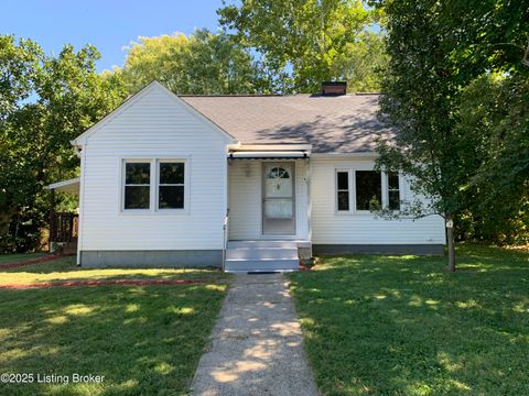 Photo of 311 Maple Ct, La Grange, KY 40031 (MLS # 1697769)