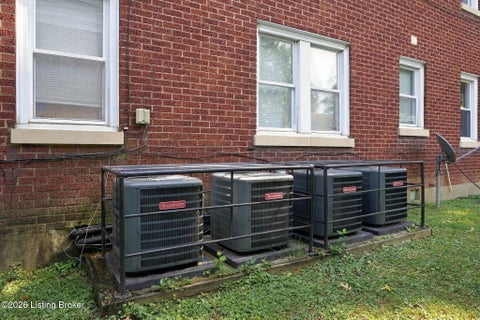 Tiny photo for 724 Brookline Ave, Louisville, KY 40214 (MLS # 1729611)