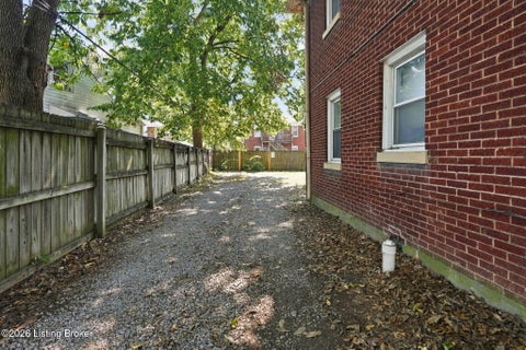 Tiny photo for 724 Brookline Ave, Louisville, KY 40214 (MLS # 1729611)