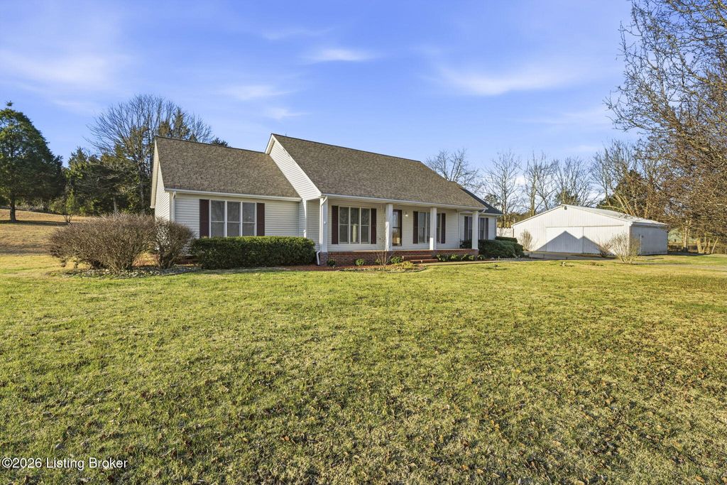 Photo of 533 Hanging Rock Rd, Leitchfield, KY 42754 (MLS # 1707883)