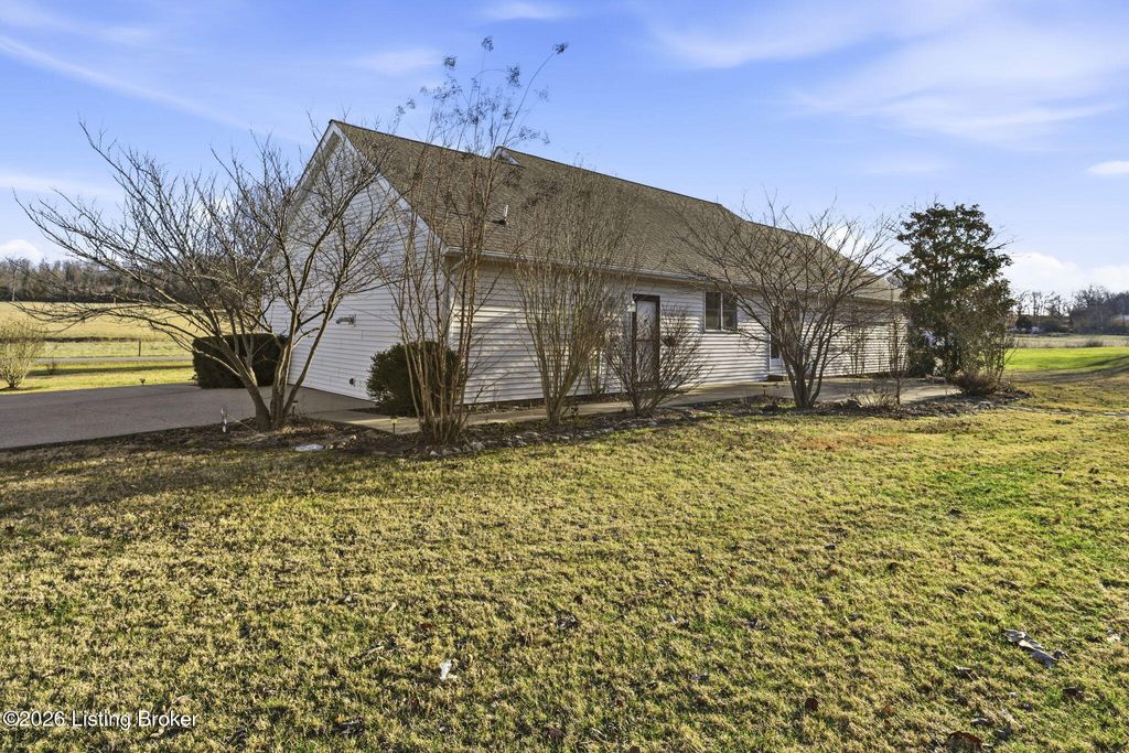 Photo of 533 Hanging Rock Rd, Leitchfield, KY 42754 (MLS # 1707883)