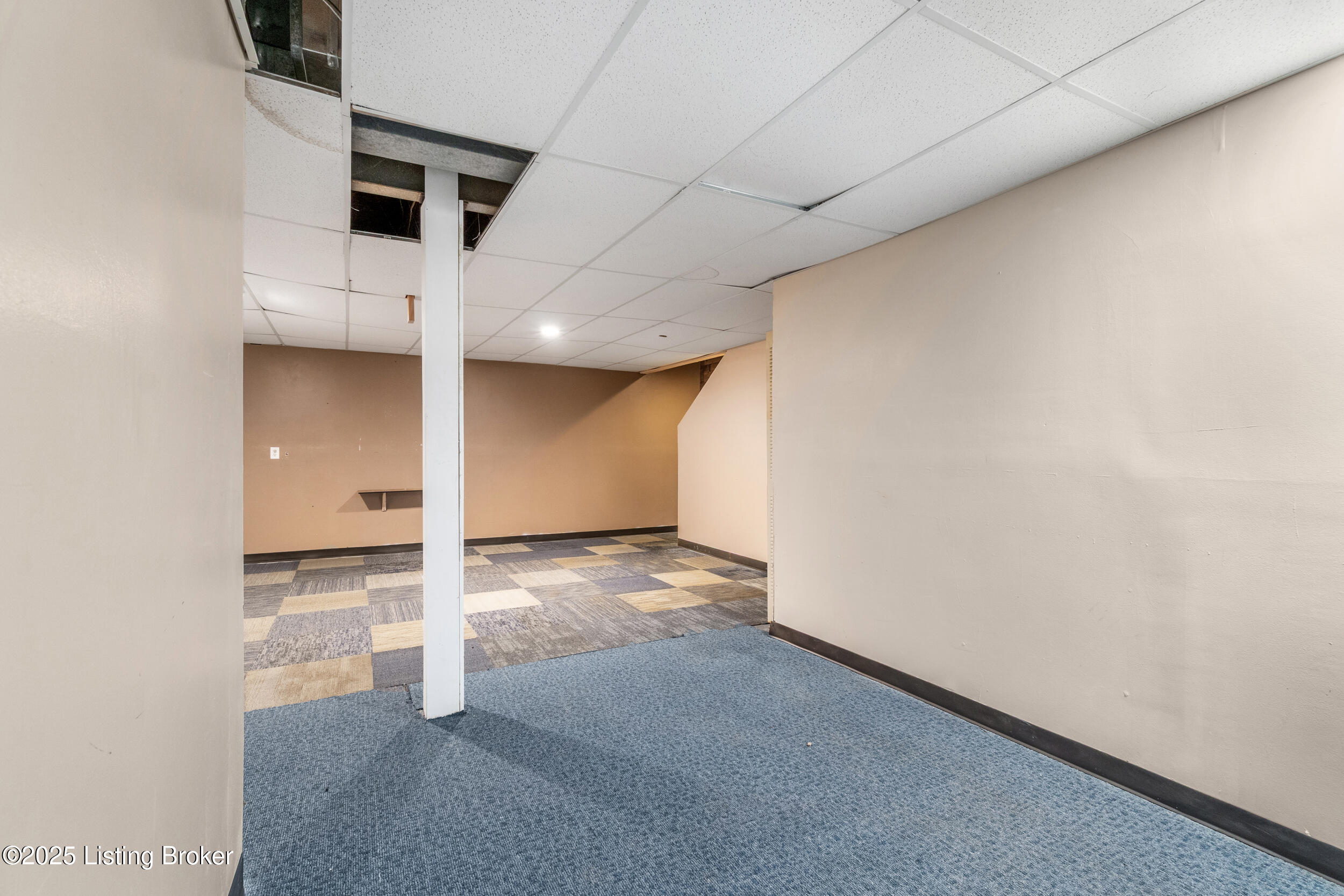 304 Doe Run, Sellersburg, Pennsylvania image 30