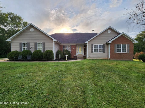 Homes For Sale - 2525 Elmburg Rd<br/> Shelbyville, KY 40065