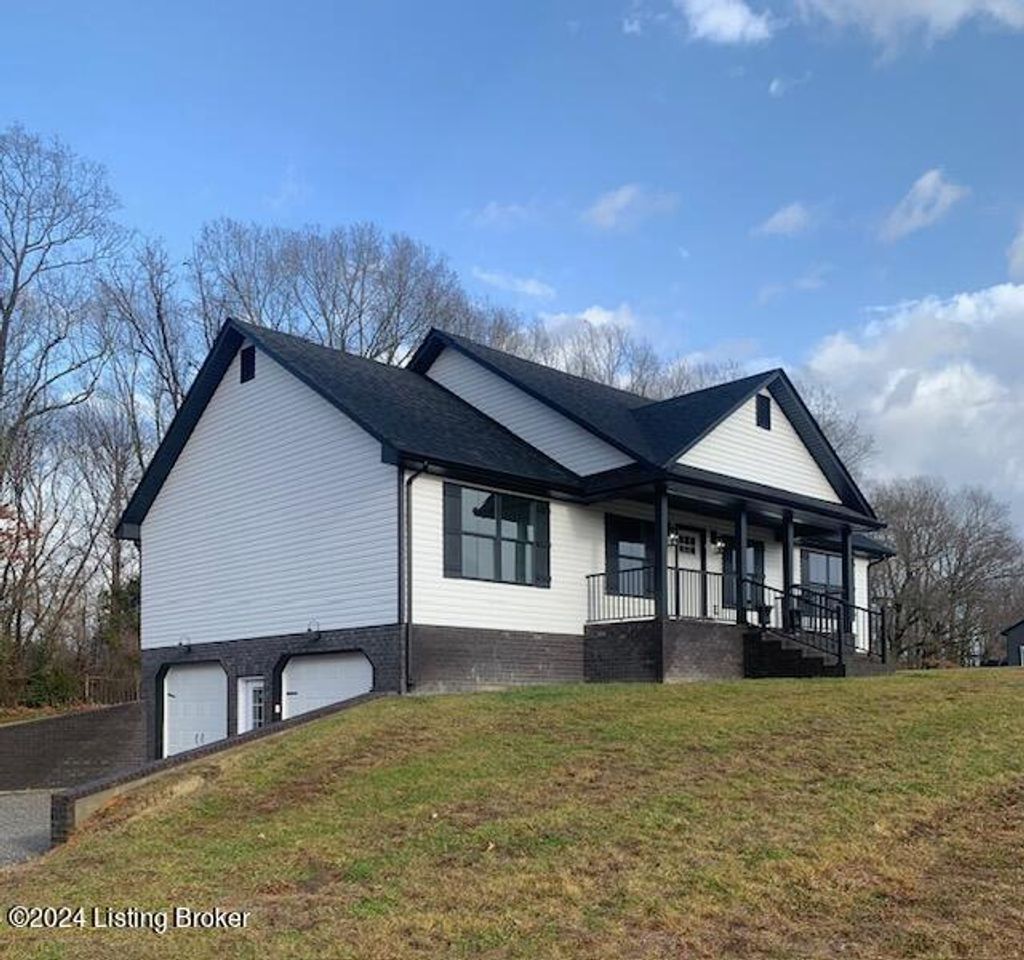 Photo of 468 Sonny Aaron Dr, Jamestown, KY 42629 (MLS # 1717690)