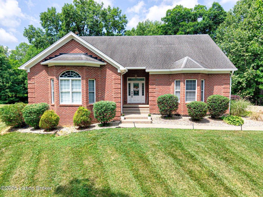 Photo of 300 Woodlawn Dr, Carrollton, KY 41008 (MLS # 1719630)
