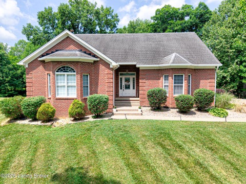 Homes For Sale - 300 Woodlawn Dr<br/> Carrollton, KY 41008