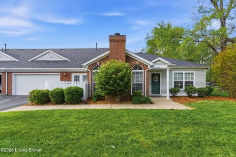 Photo of 8604 Forest Way Dr, Louisville, KY 40258 (MLS # 1714518)