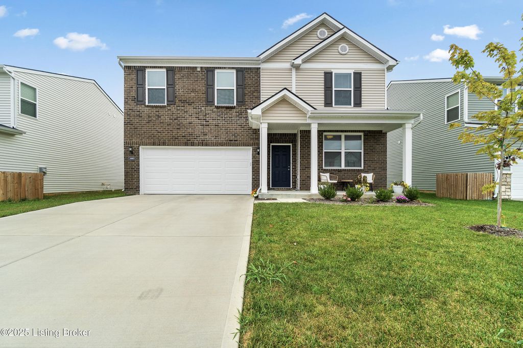 Photo of 5003 Aiken Back Ln, La Grange, KY 40031 (MLS # 1696028)
