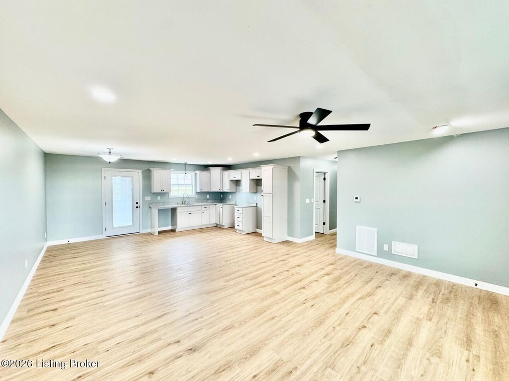 Photo of 1498 Old Perryville Loop, Springfield, KY 40069 (MLS # 1711117)