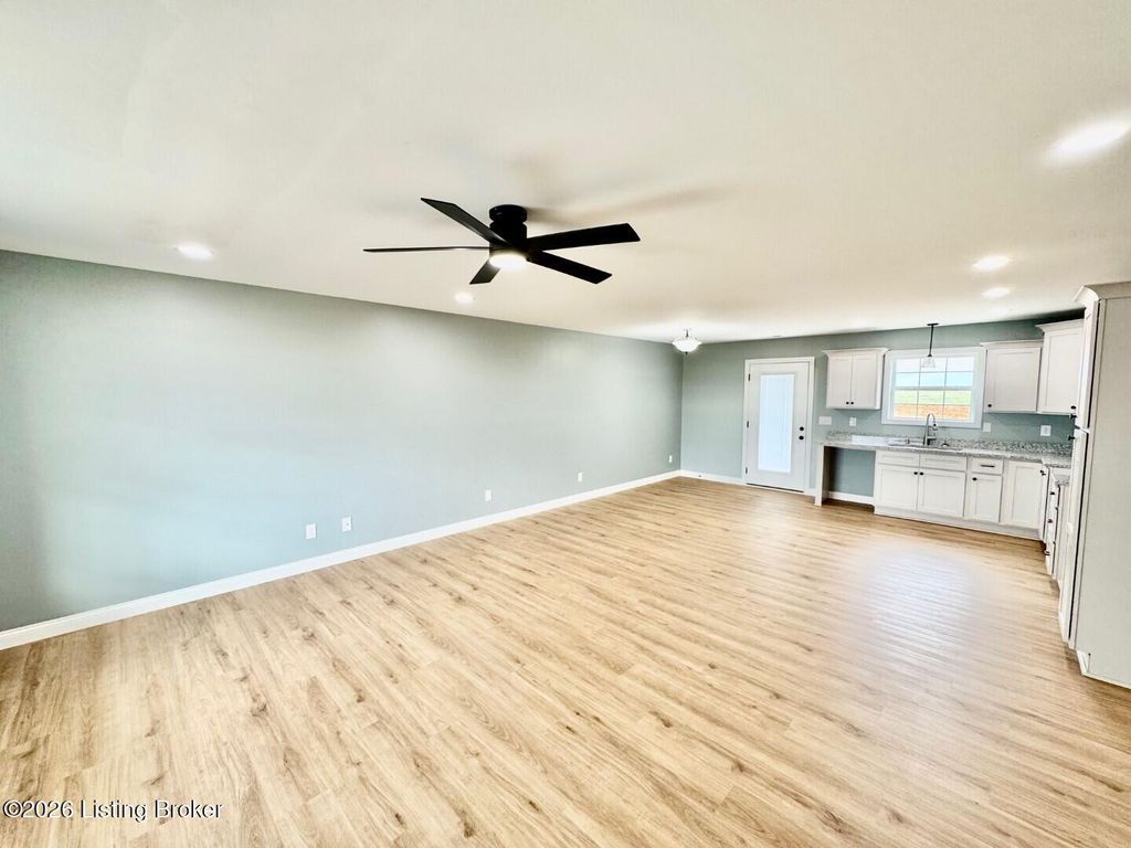 Photo of 1498 Old Perryville Loop, Springfield, KY 40069 (MLS # 1711117)