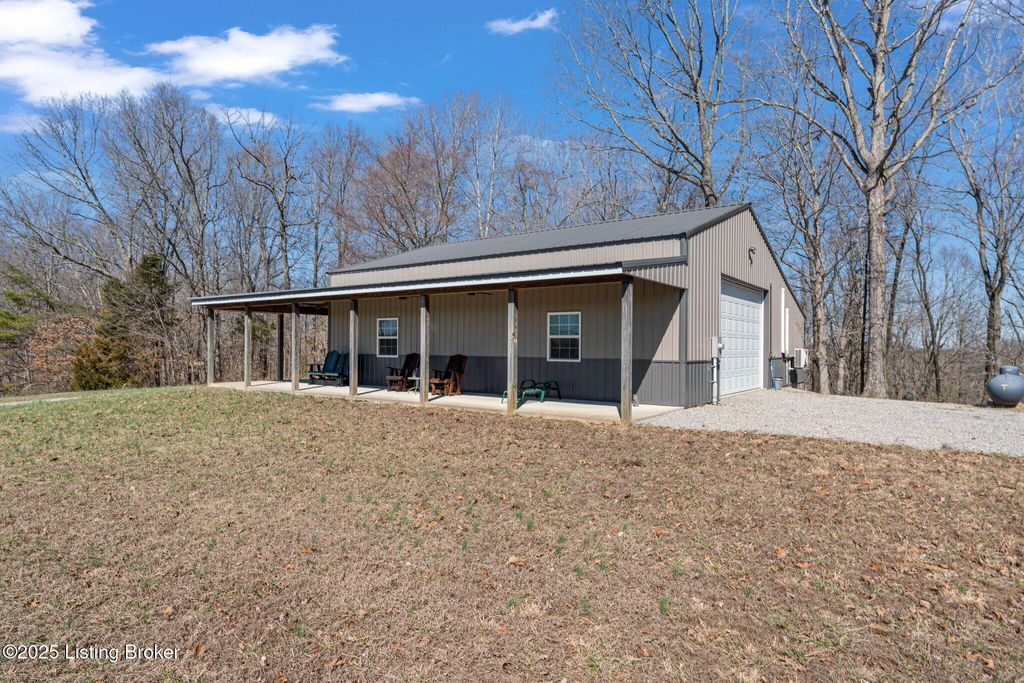 Photo of 511 Indian Cliff Rd, Clarkson, KY 42726 (MLS # 1710891)