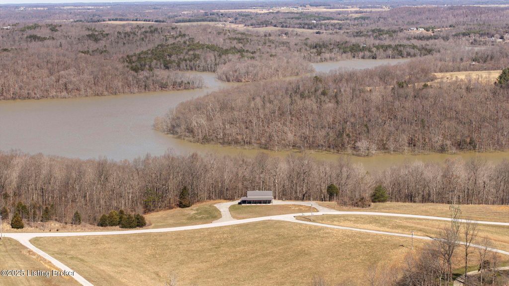 Photo of 511 Indian Cliff Rd, Clarkson, KY 42726 (MLS # 1710891)