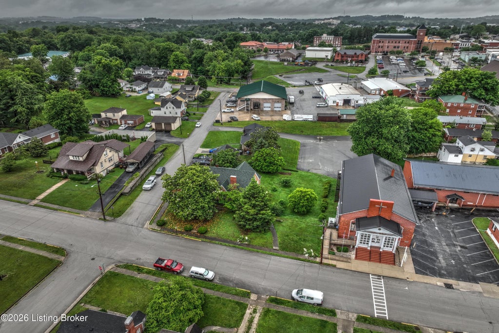 Photo of 126 Crawford Ave, Somerset, KY 42501 (MLS # 1718979)
