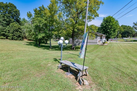 Tiny photo for 900 Hickory Dr, Vine Grove, KY 40175 (MLS # 1729803)