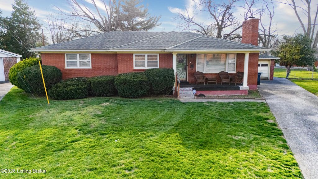 Photo of 3 Ava Ct, Louisville, KY 40216 (MLS # 1714135)