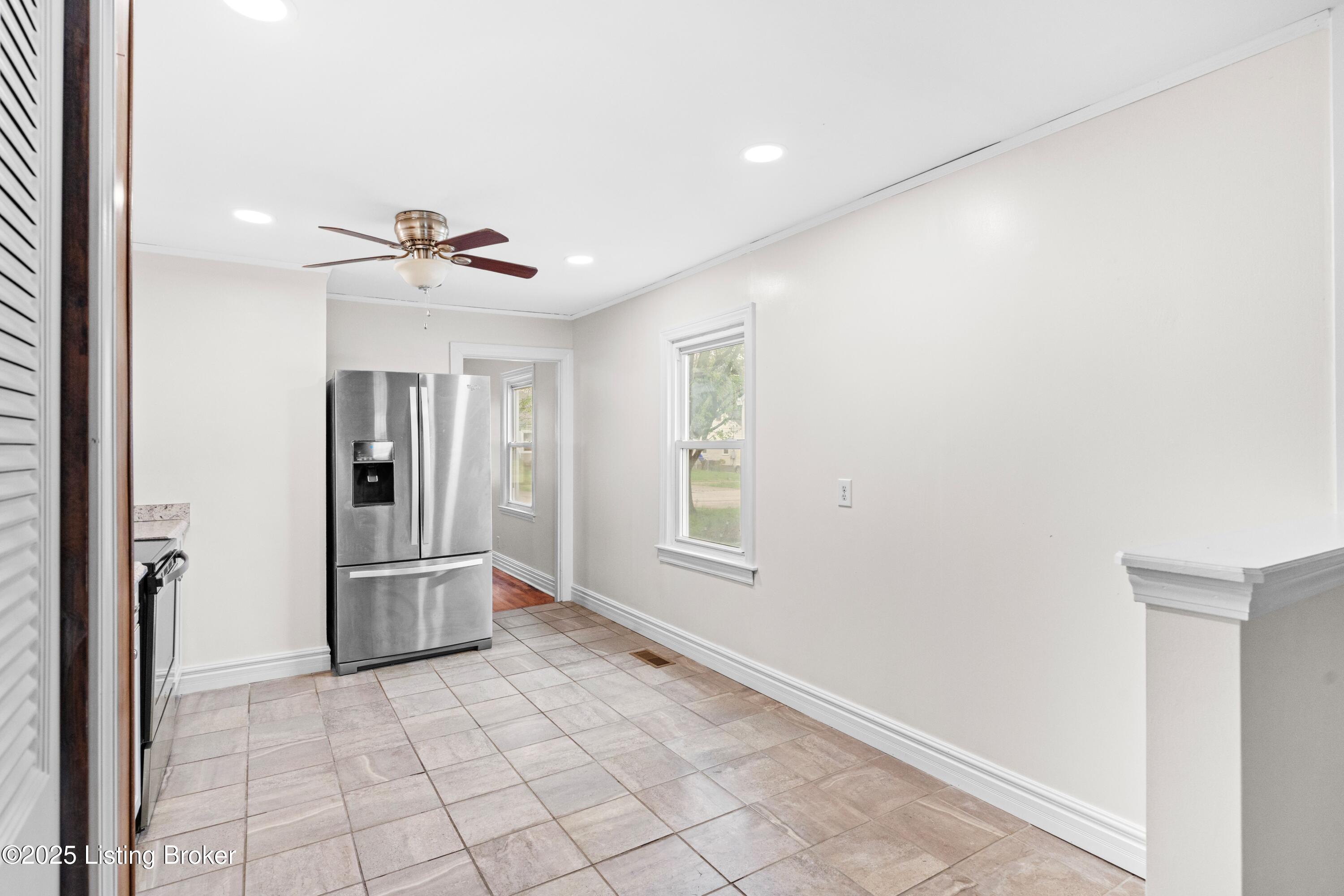 722 Gheens Ave, Louisville, Kentucky image 6
