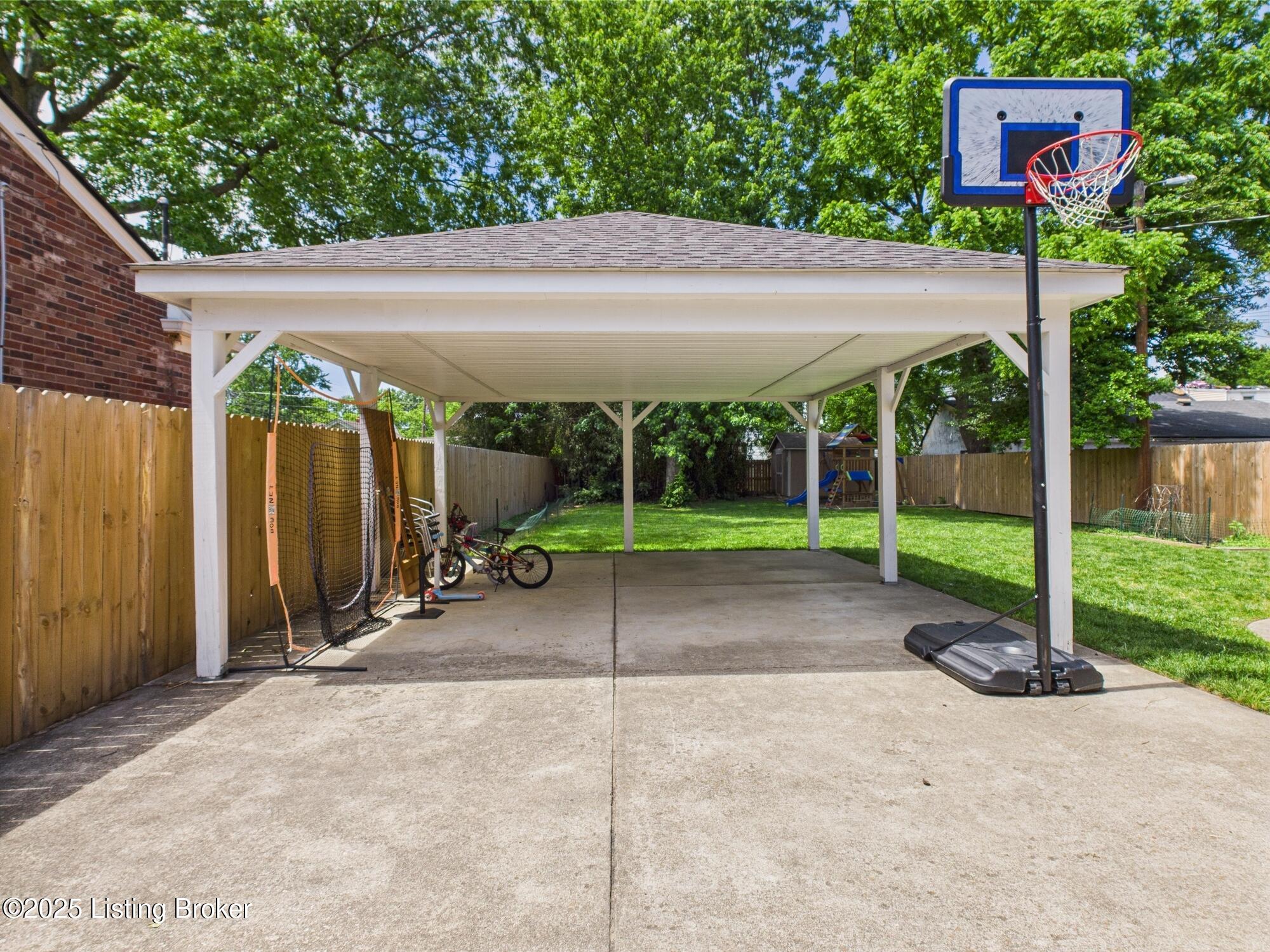 4932 Southern Pkwy, Louisville, Kentucky image 30