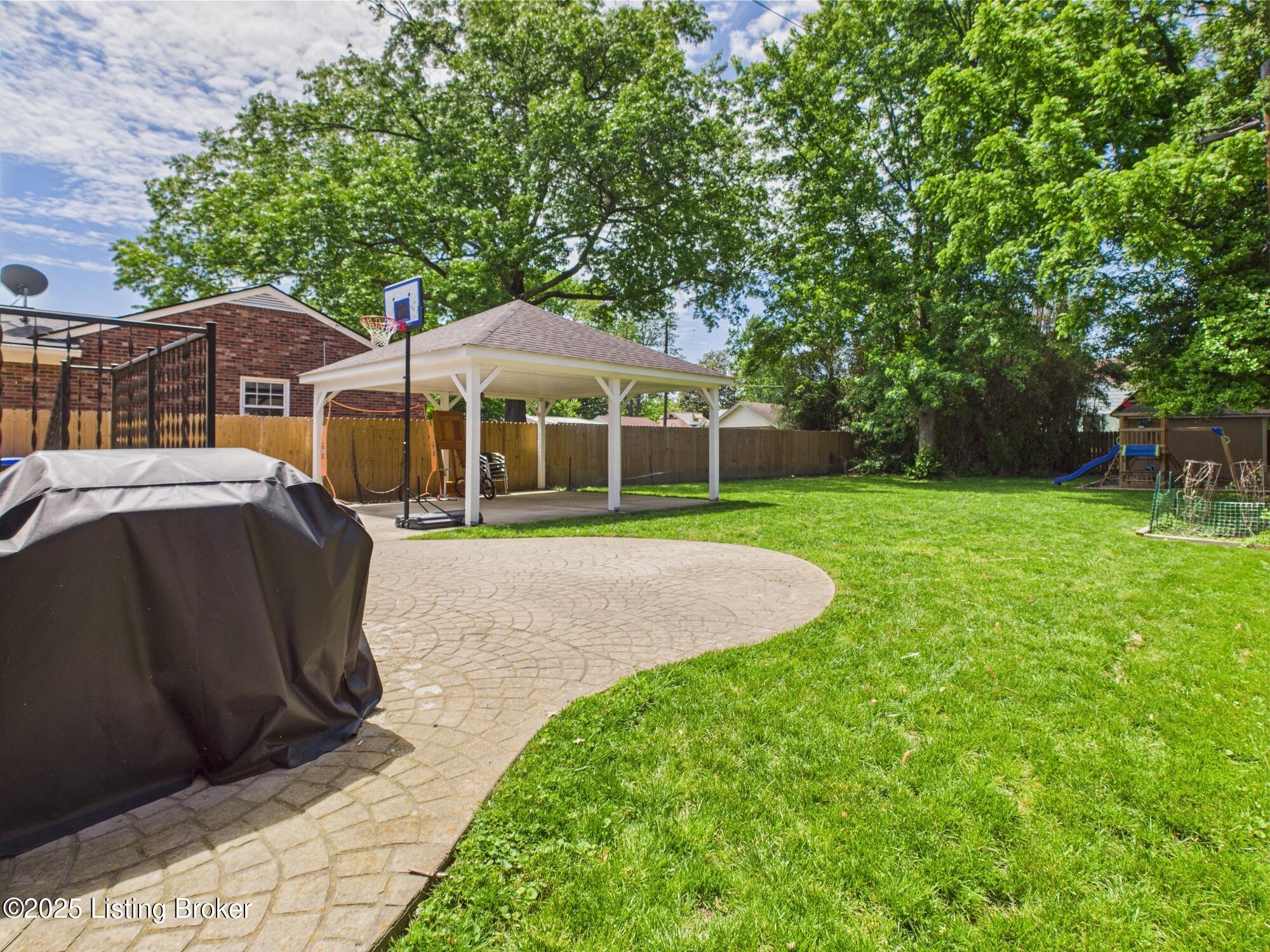4932 Southern Pkwy, Louisville, Kentucky image 31