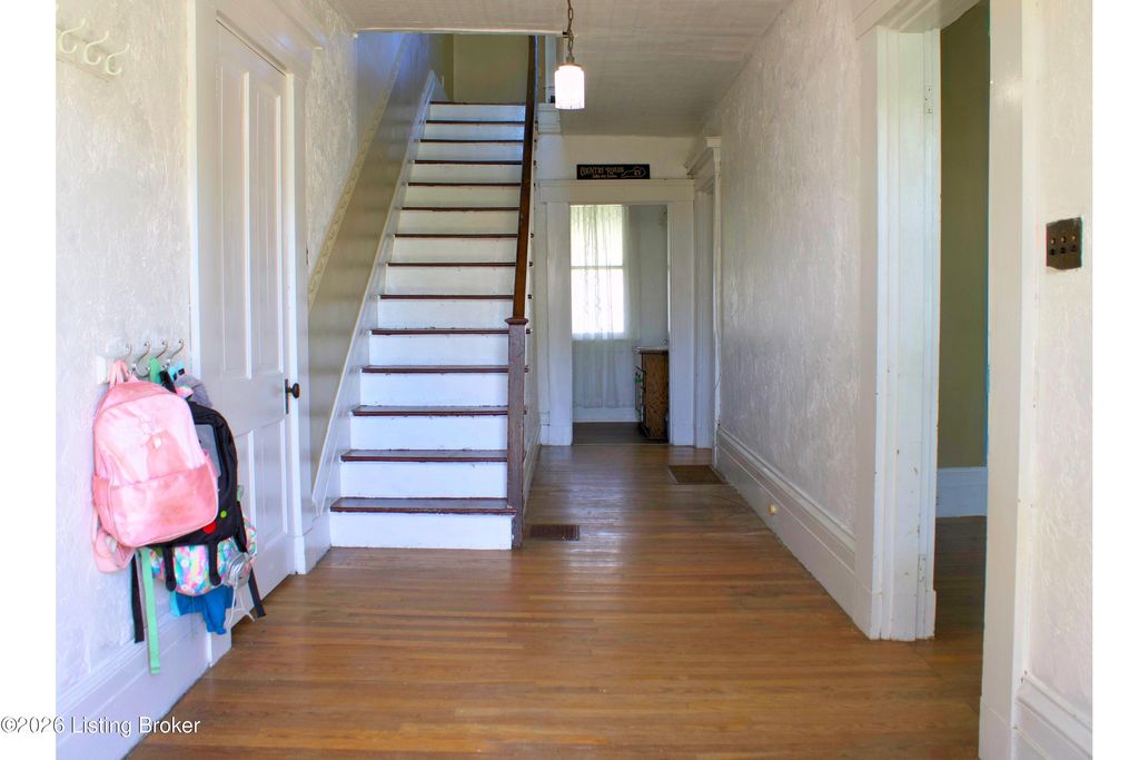 Photo of 505 Union St, Ghent, KY 41045 (MLS # 1712985)