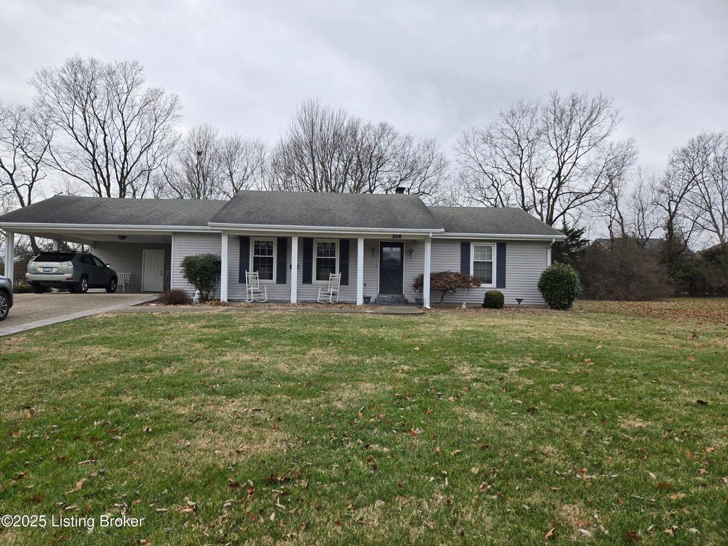 Photo of 206 Fairview Dr, Simpsonville, KY 40067 (MLS # 1705946)