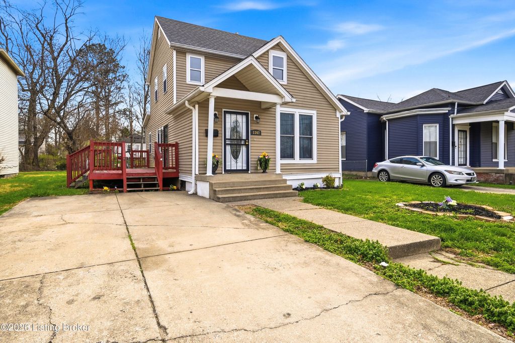 Photo of 1347 S 28th St, Louisville, KY 40211 (MLS # 1711888)