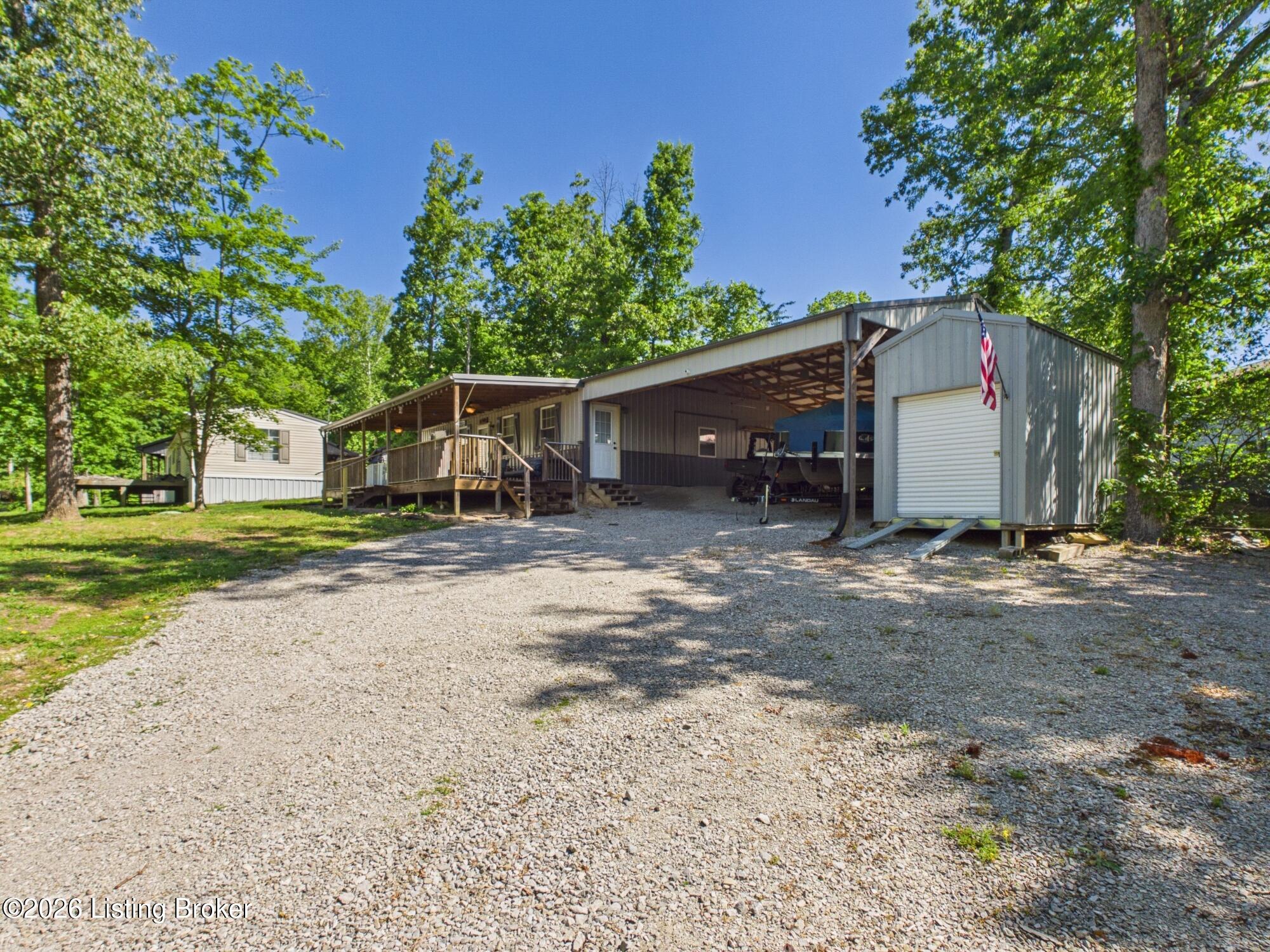 1520 Ambassador Loop