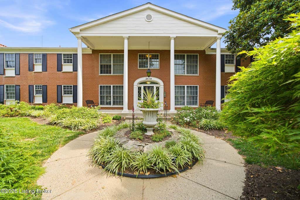 Photo of 2454 Glenmary Ave #13, Louisville, KY 40204 (MLS # 1726006)