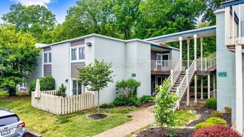 Photo of 1815 Gardiner Ln #APT G64, Louisville, KY 40205 (MLS # 1715869)