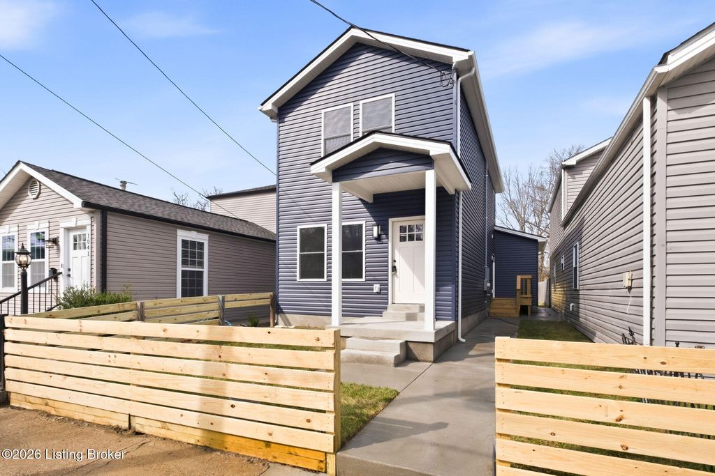 Photo of 1043 Mary St, Louisville, KY 40204 (MLS # 1712766)