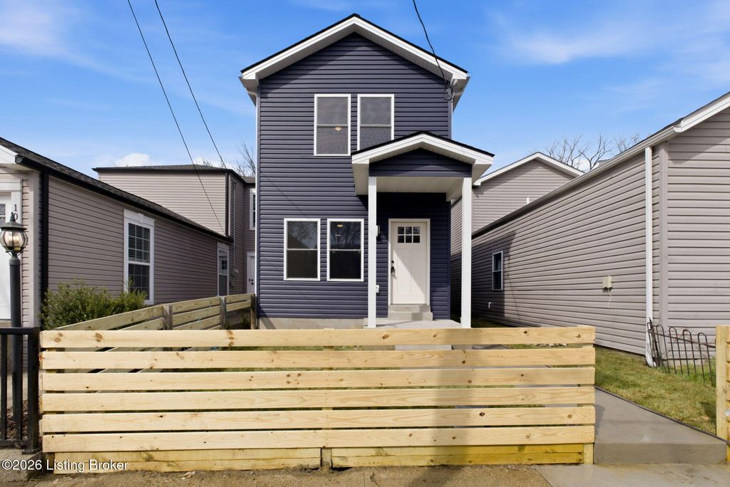 Photo of 1043 Mary St, Louisville, KY 40204 (MLS # 1712766)