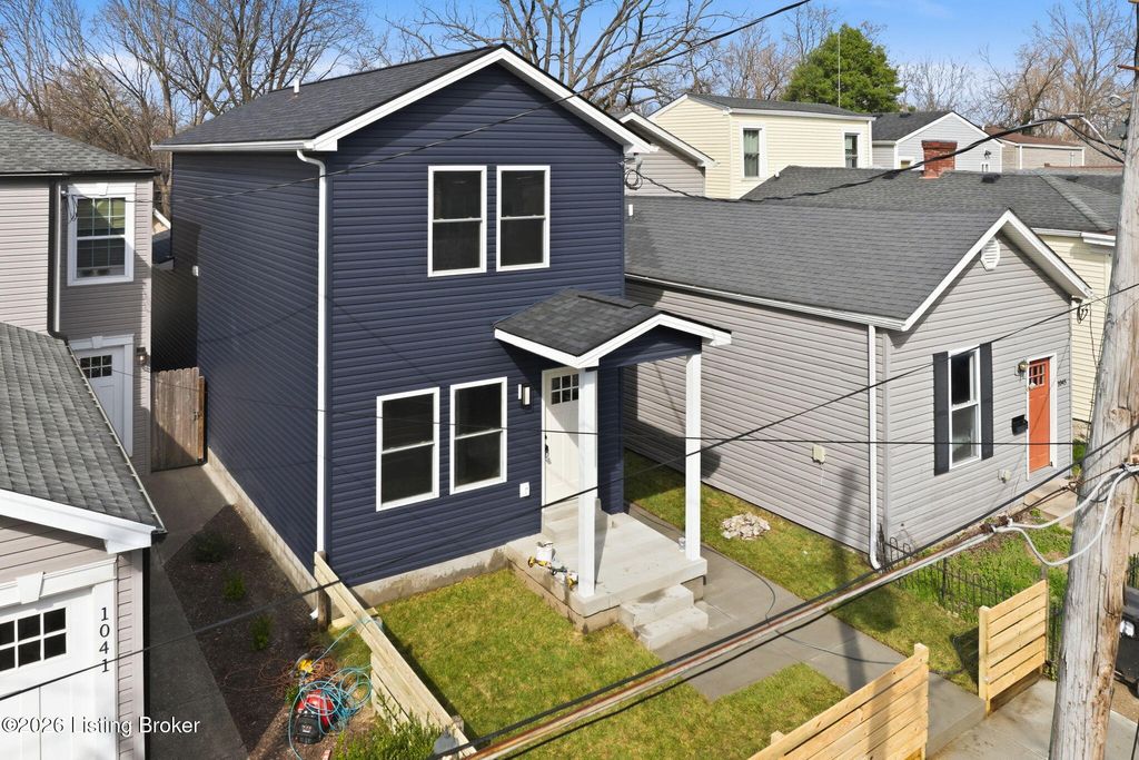 Photo of 1043 Mary St, Louisville, KY 40204 (MLS # 1712766)