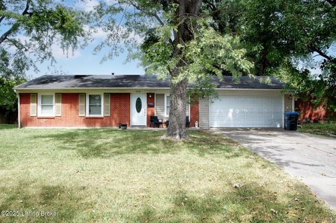 Photo of 5215 Pyrus Ln, Louisville, KY 40258 (MLS # 1701475)