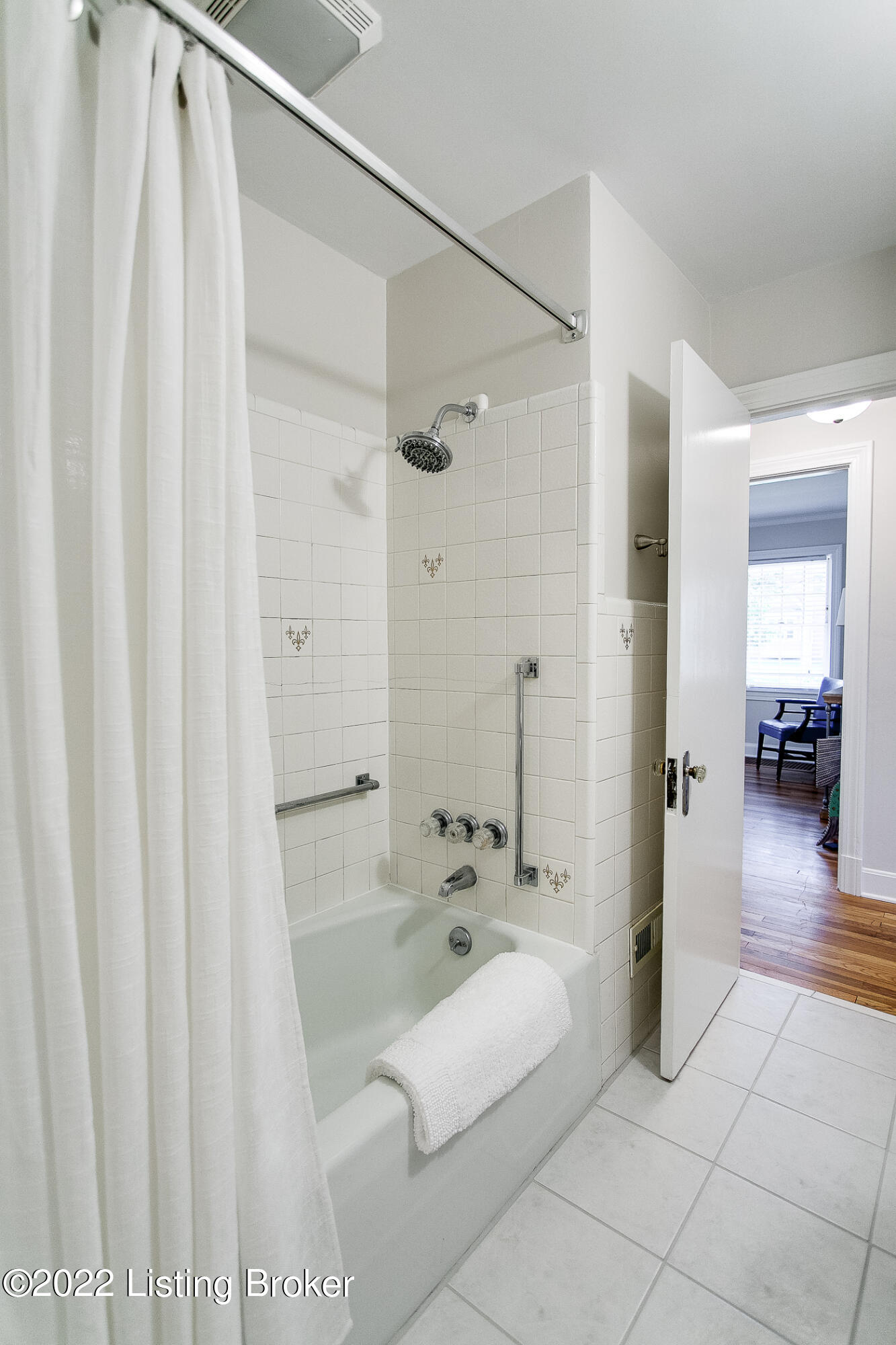 3638 Warner Ave, Louisville, Kentucky image 11