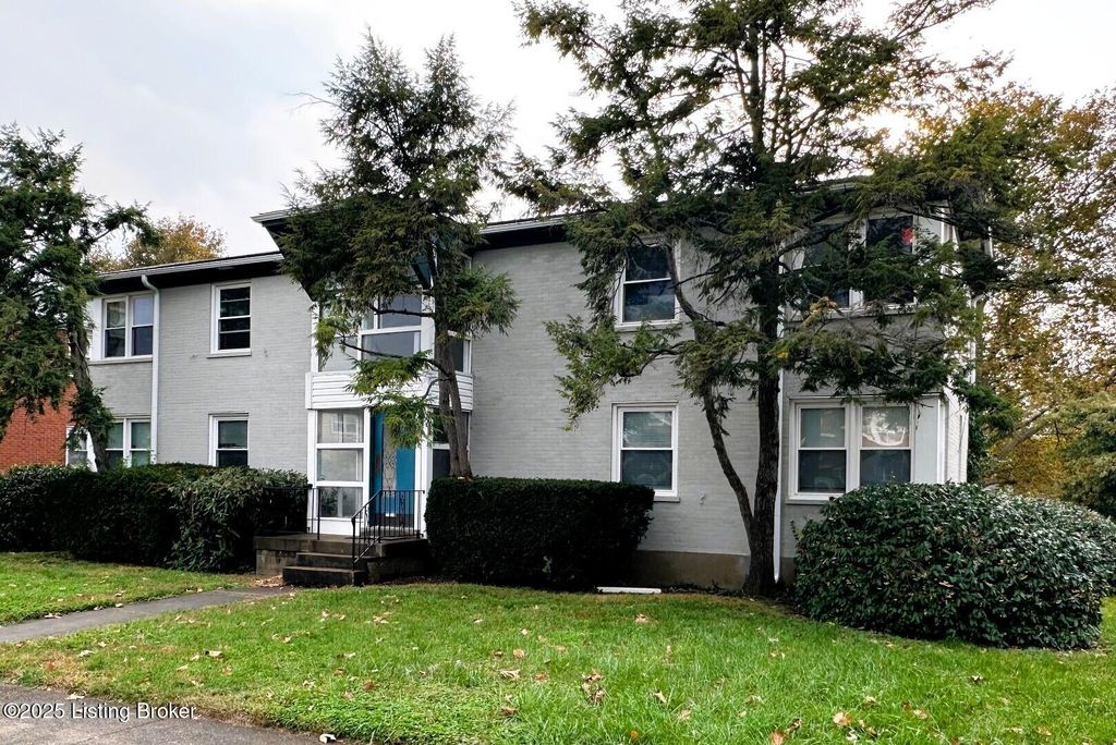 Photo of 2902 Abigail Dr #APT 4, Louisville, KY 40205 (MLS # 1714881)