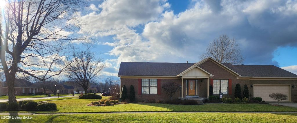 Photo of 7318 York River Rd, Louisville, KY 40214 (MLS # 1707090)