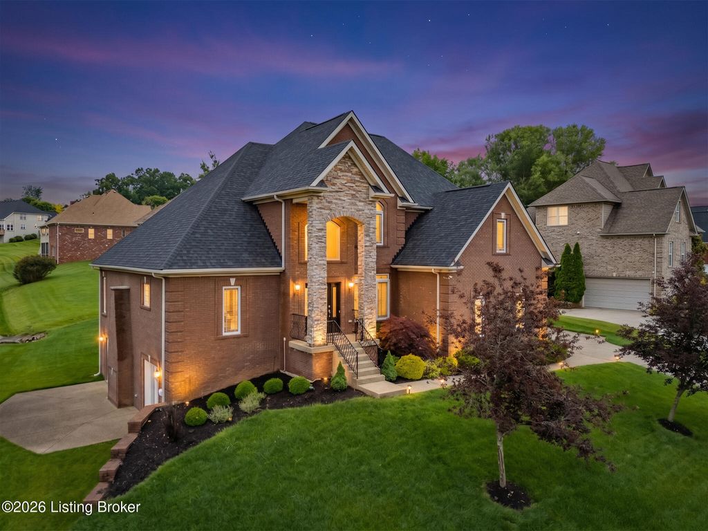 Photo of 12604 Razor Ct, Louisville, KY 40299 (MLS # 1718911)