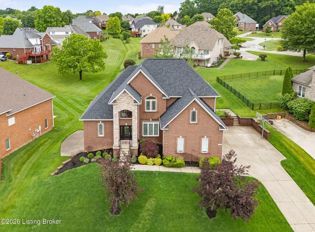 Photo of 12604 Razor Ct, Louisville, KY 40299 (MLS # 1718911)
