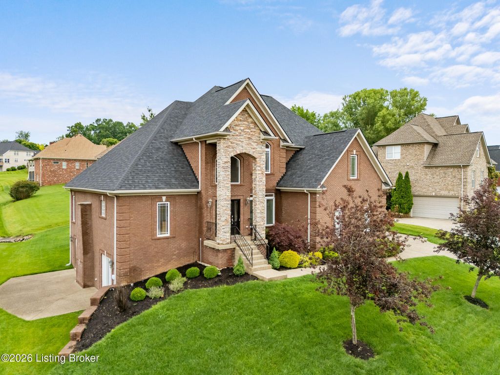 Photo of 12604 Razor Ct, Louisville, KY 40299 (MLS # 1718911)