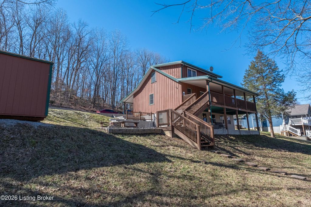 Photo of 1302 Lake Forest Ln, Westview, KY 40178 (MLS # 1710422)