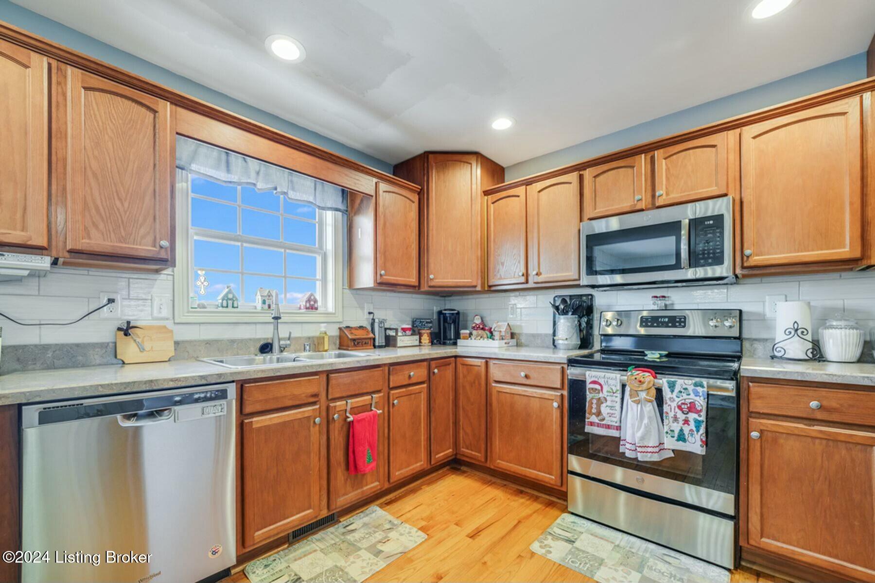 447 Oak Tree Way, Taylorsville, Kentucky image 8