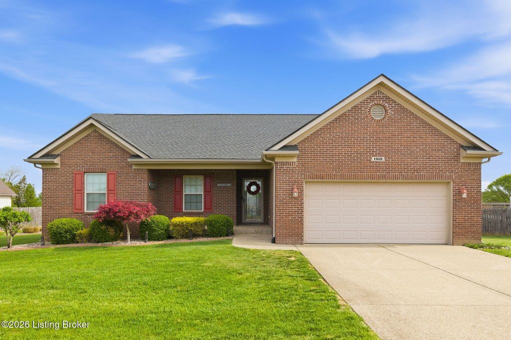 Photo of 160 Green Garden Dr, Mt Washington, KY 40047 (MLS # 1714985)