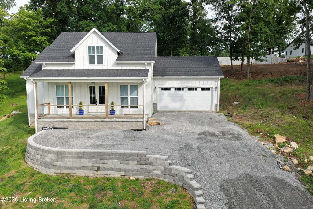 Photo of 118 Stargazer Ln, Falls Of Rough, KY 40119 (MLS # 1719978)