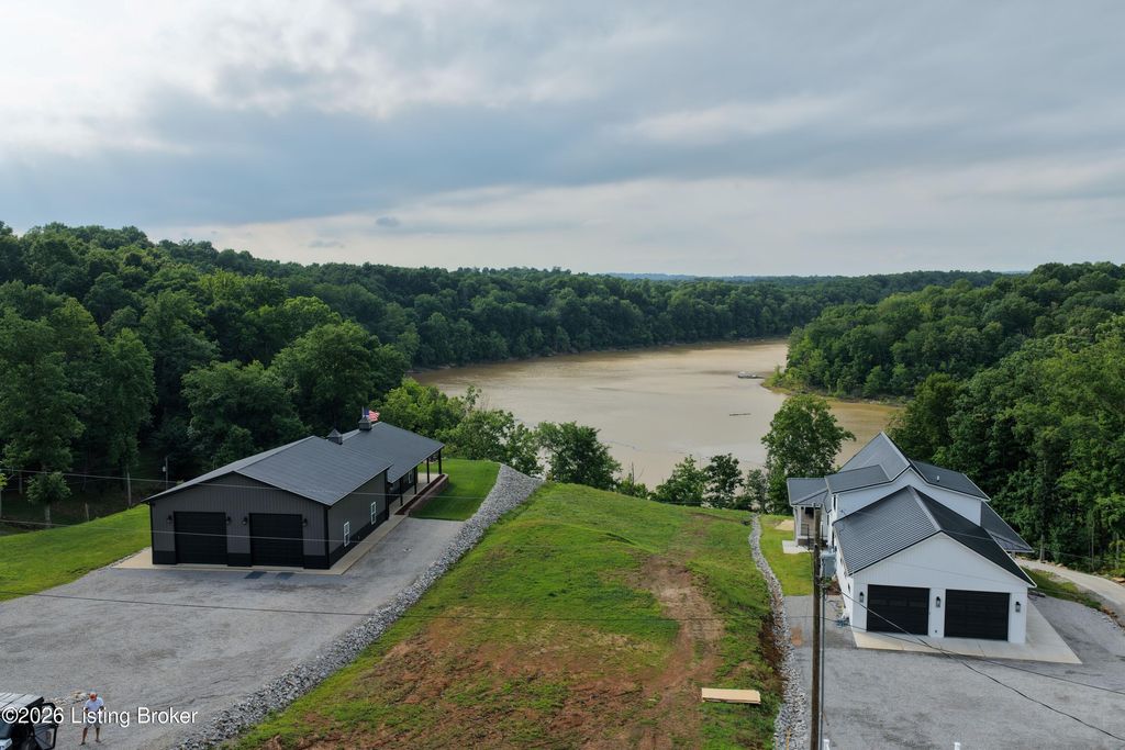 Photo of 118 Stargazer Ln, Falls Of Rough, KY 40119 (MLS # 1719978)